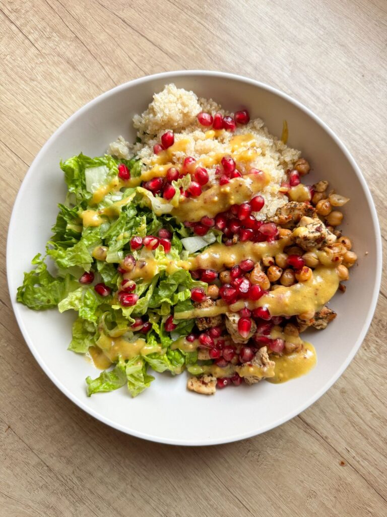 salatka z ciecierzyca i granatem